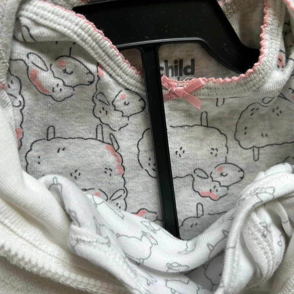 Carter’s Little Lamb Baby Outfit Set Size 6-9 Months